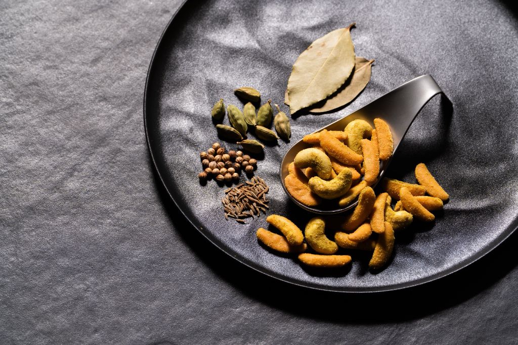 スパイスカレー 柿の種